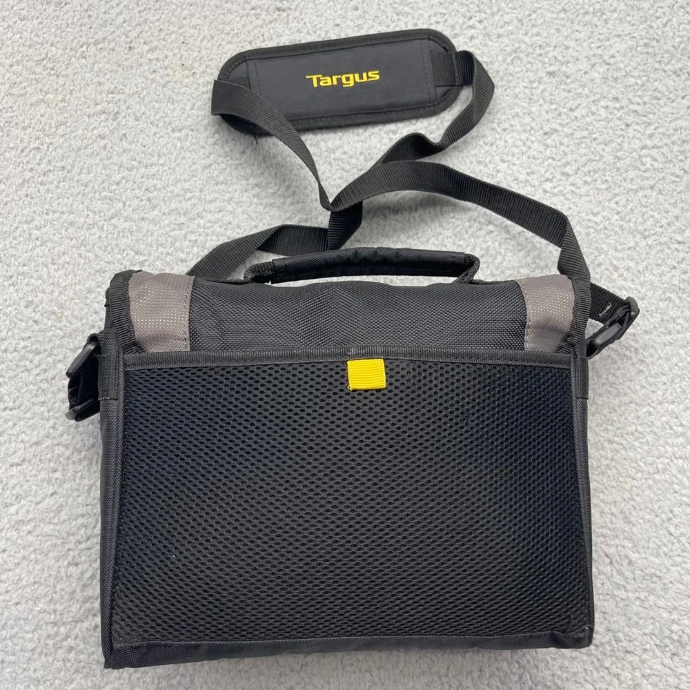 Targus TSM148US TSM148-50 CityGear Mini Messenger Bag Compact tech shoulder bag